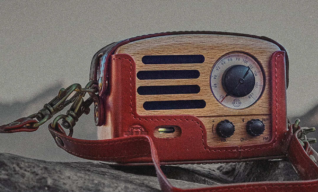 猫王收音机，重要的东西用心听